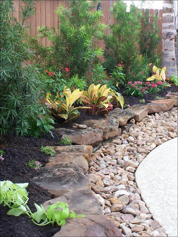 Garden Edging Ideas With Stone And, How To Make A Garden Bed With Pebbles